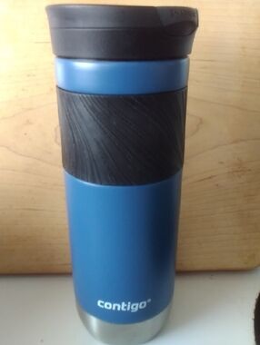 Contigo Blue Travel Tumbler with Black Grip and Lid